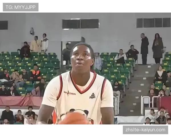 四川女篮霍华德34分11篮板大号两双 球队惜败山西无缘连胜